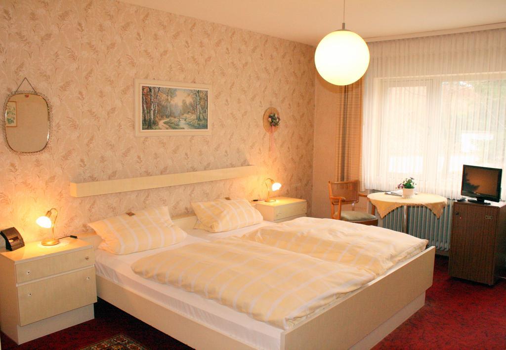 Hotel Haus Hellhohl Garni Brilon Habitación foto