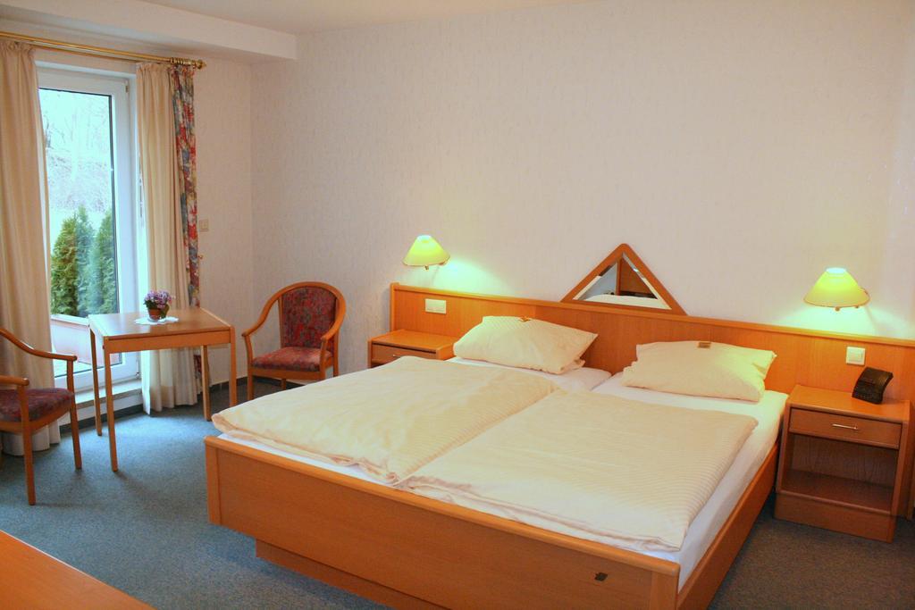 Hotel Haus Hellhohl Garni Brilon Habitación foto